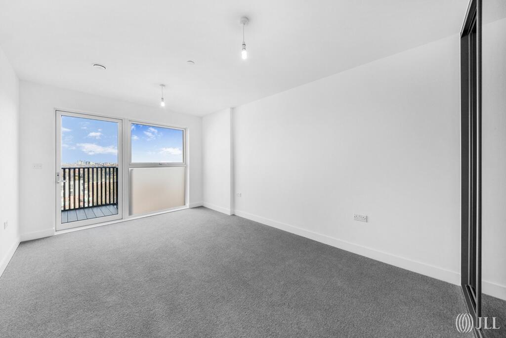 Apartment in Twickenham - View 5