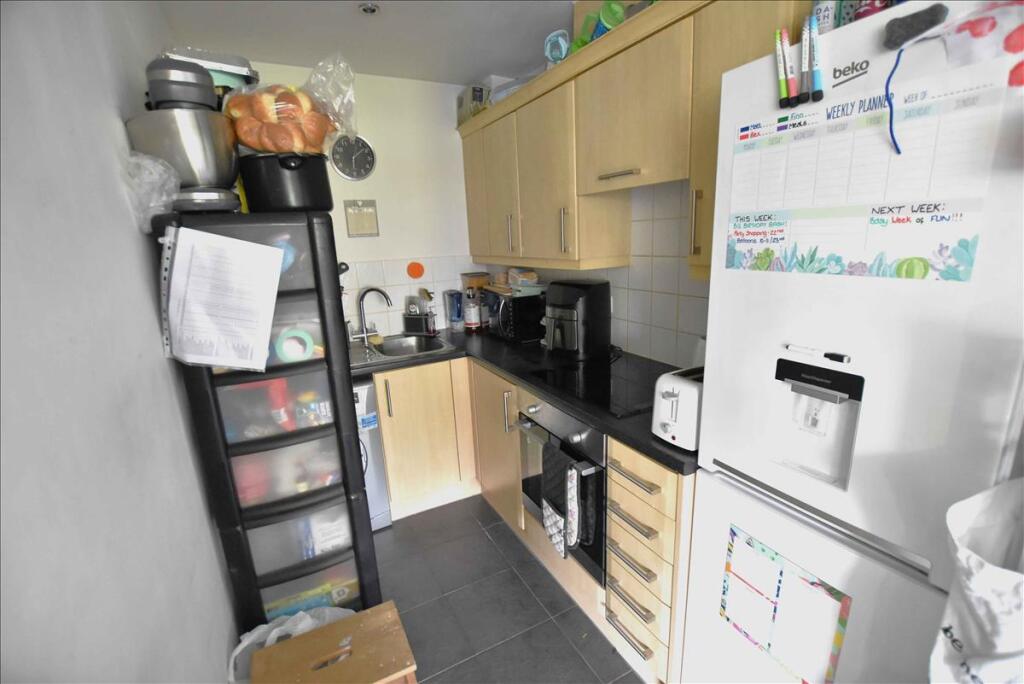 Apartment in Twickenham - View 4