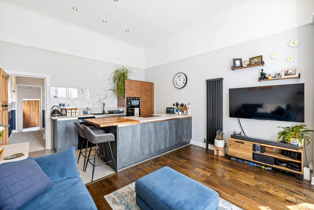 Apartment in East Grinstead, Ashurst Wood - View 4