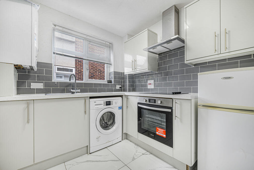 Apartment in Sidcup, Frognal, Longlands - View 3