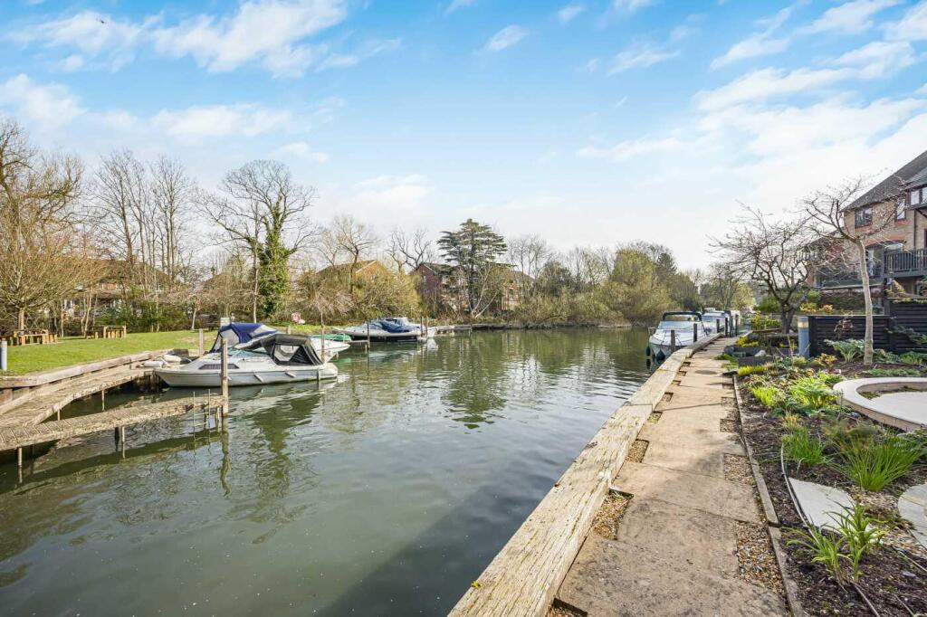 Heron Island, Caversham, Reading, Berkshire, RG4 photo 2