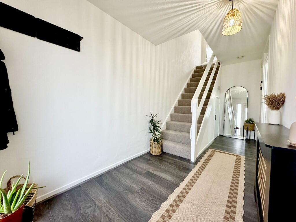 Brodie Avenue, Troon, Ayrshire, KA10 photo 4