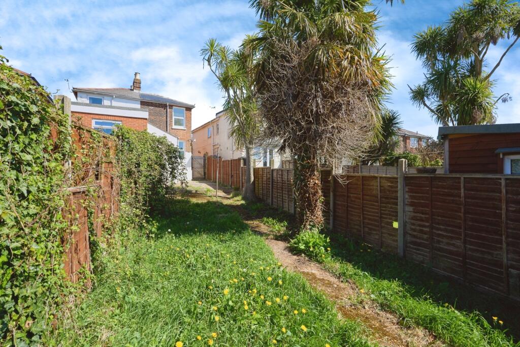 Bettesworth Road, Ryde, Isle of Wight, PO33 photo 2