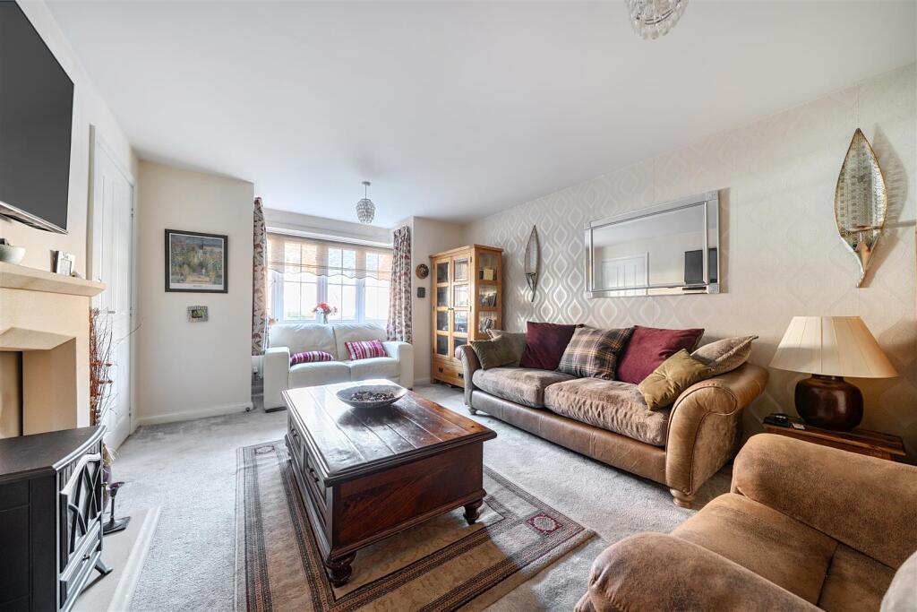 Lynchet Road, Malpas. photo 3