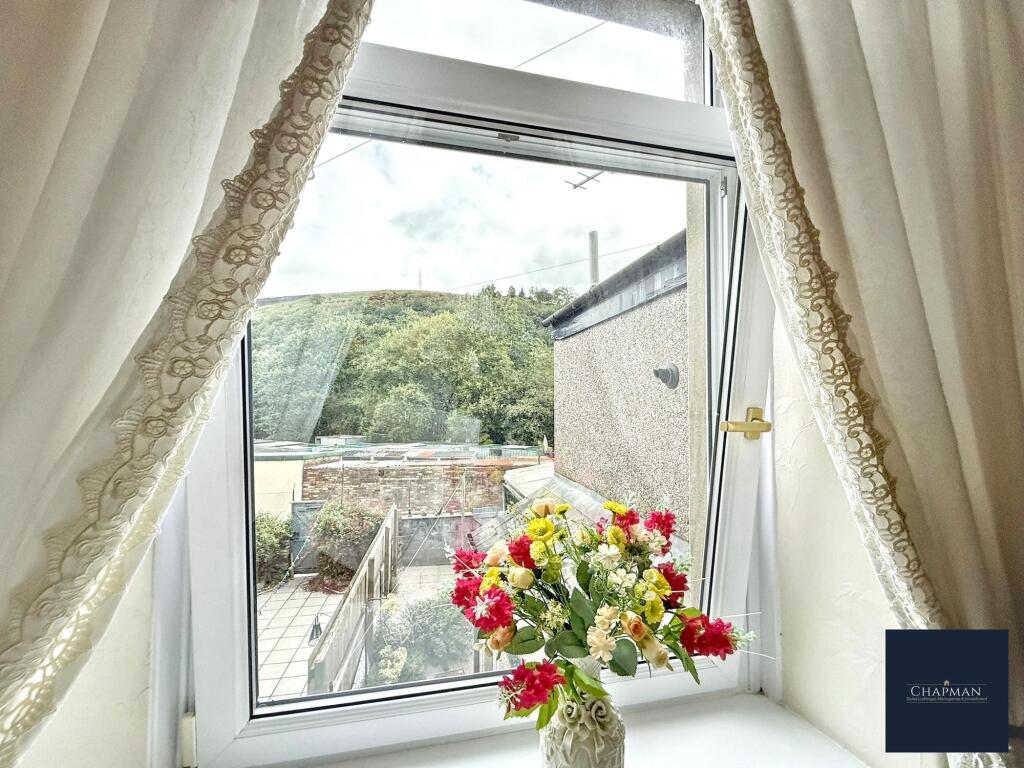 House in Ferndale, Blaenllechau - View 4