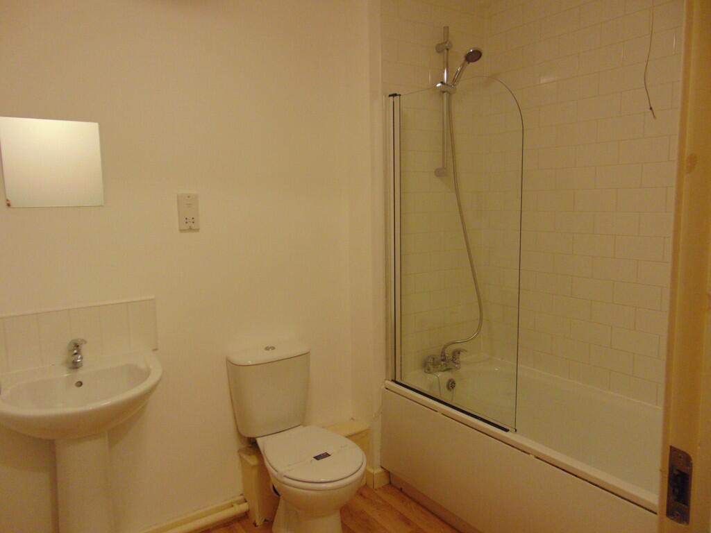 Apartment in Nottingham - View 5