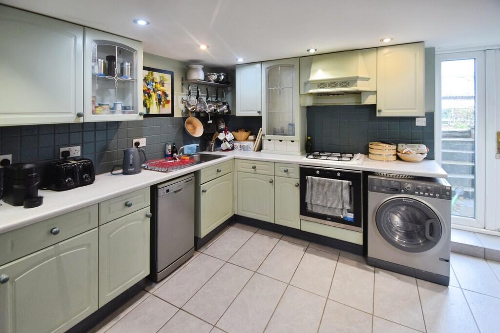 Additional image 19 of Glenview Terrace, Shipley