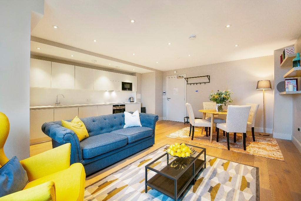 Main image of property: 20 Wellesley Road, Croydon, Surrey, CR0 9BN