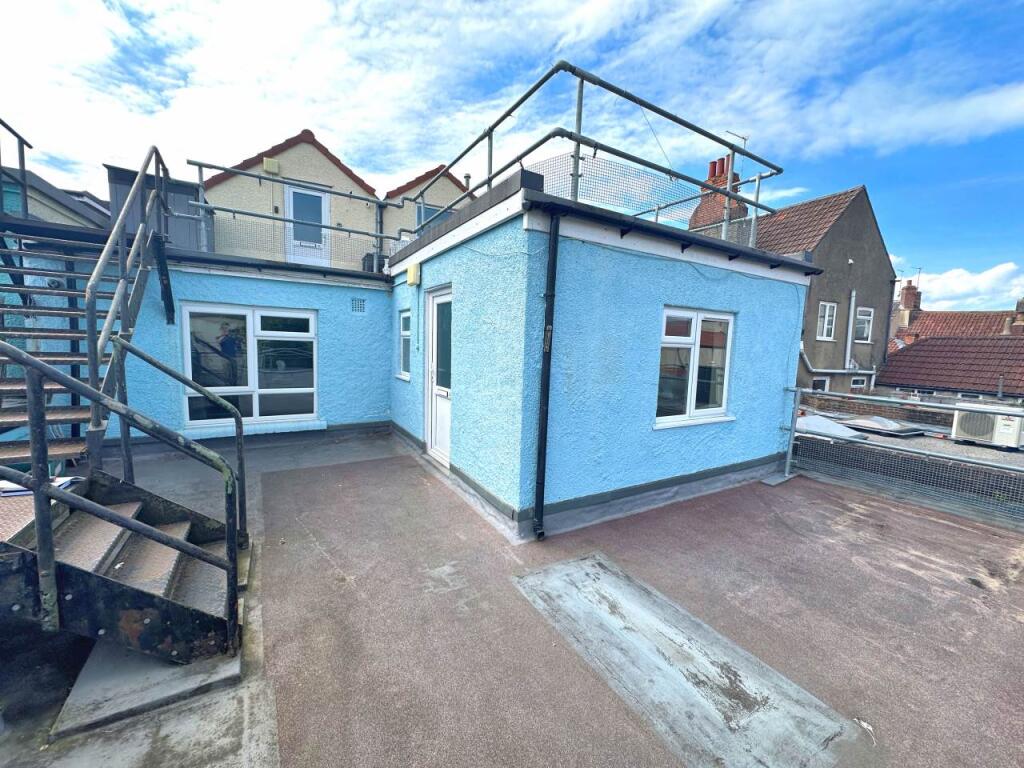 Main image of property: Quaker Lane, Thornbury, South Gloucestershire