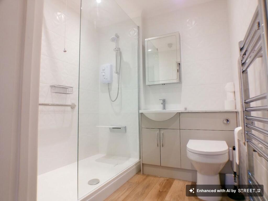 Apartment in Waverley, Farnham - View 6