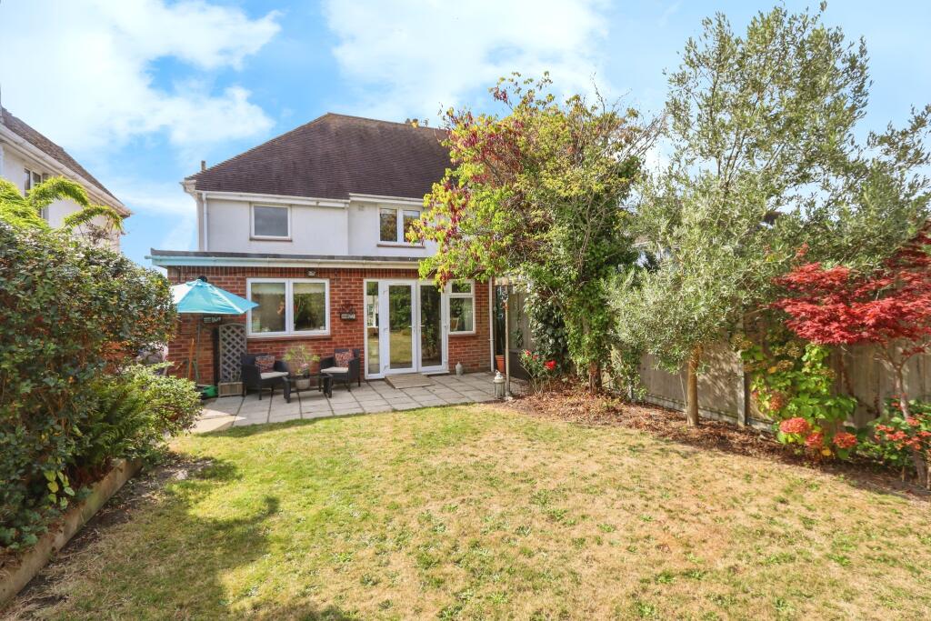 Fleets Lane, Poole, BH15 photo 2