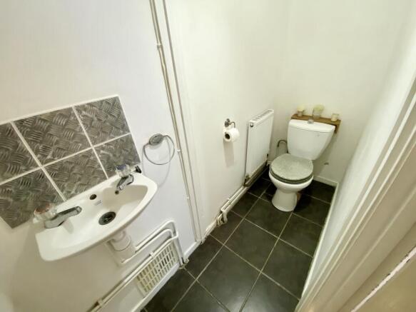 A1 SALON UNIT