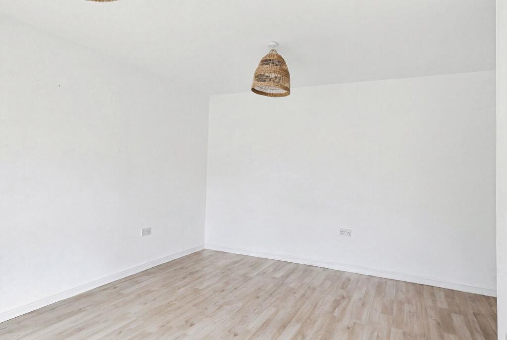 Apartment in Northampton, Far Cotton and Delapre - View 5