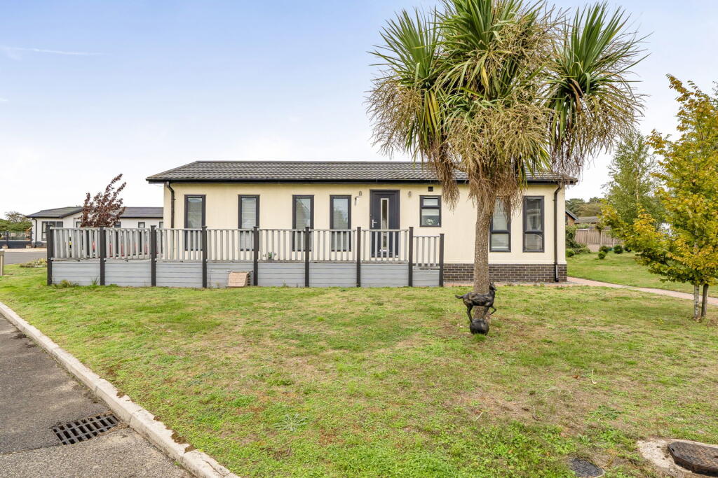 Main image of property: Wolds Retreat, Fonaby, Market Rasen, Lincolnshire, LN7 6RU