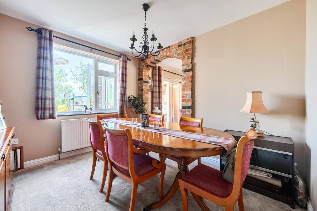 House in Reading, Calcot, Tilehurst - View 3