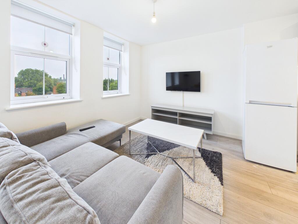 Apartment in Wigan, Greater Manchester - View 4