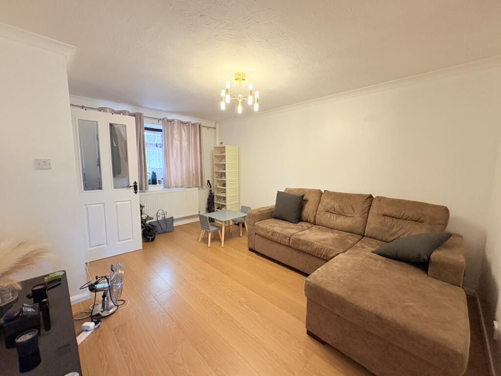 Honeywood Close, Hilsea, Portsmouth, PO3 photo 3