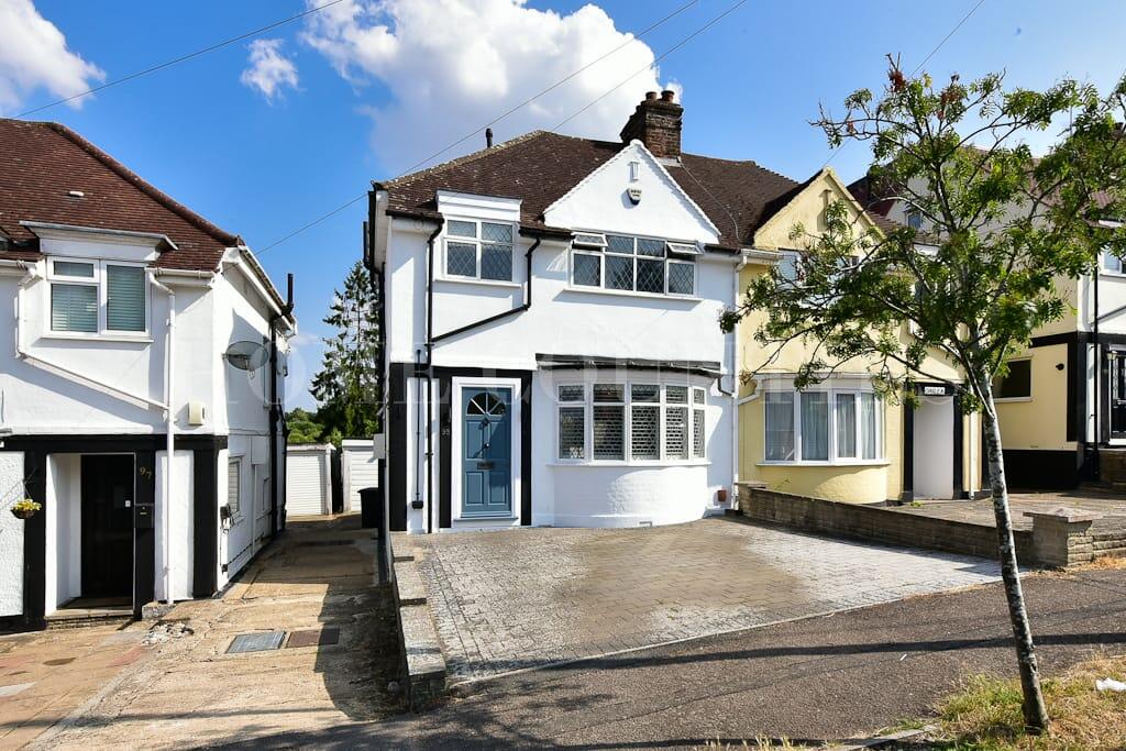 Main image of property: Park Avenue, Potters Bar, EN6