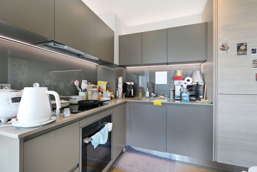 Apartment in London - View 2