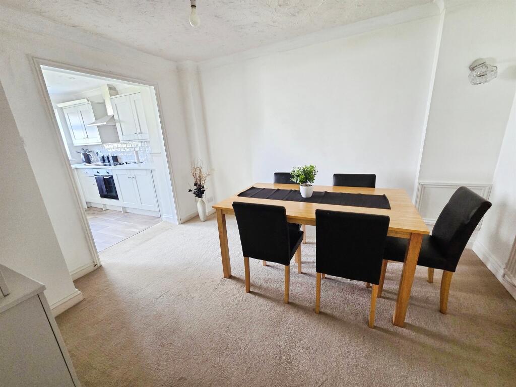 House in Peterborough - View 5