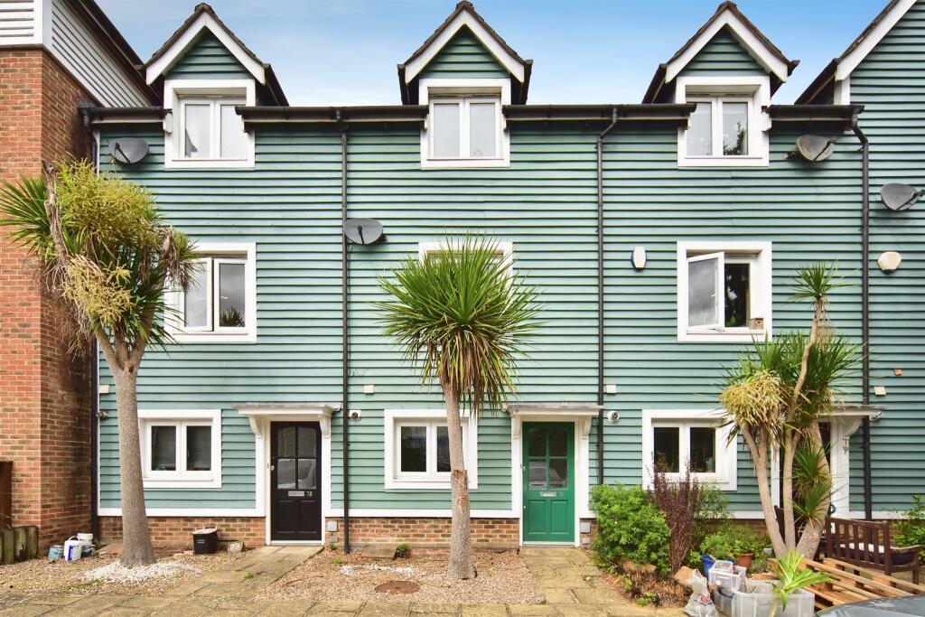 Main image of property: The Lakes, Larkfield, Aylesford