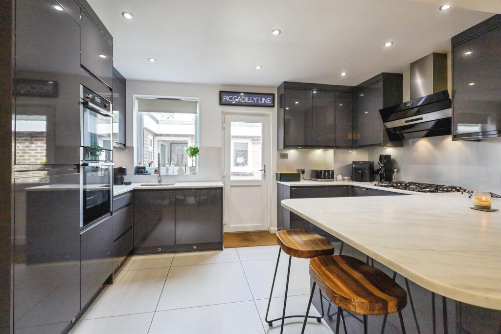 House in Wealden, Hailsham - View 4