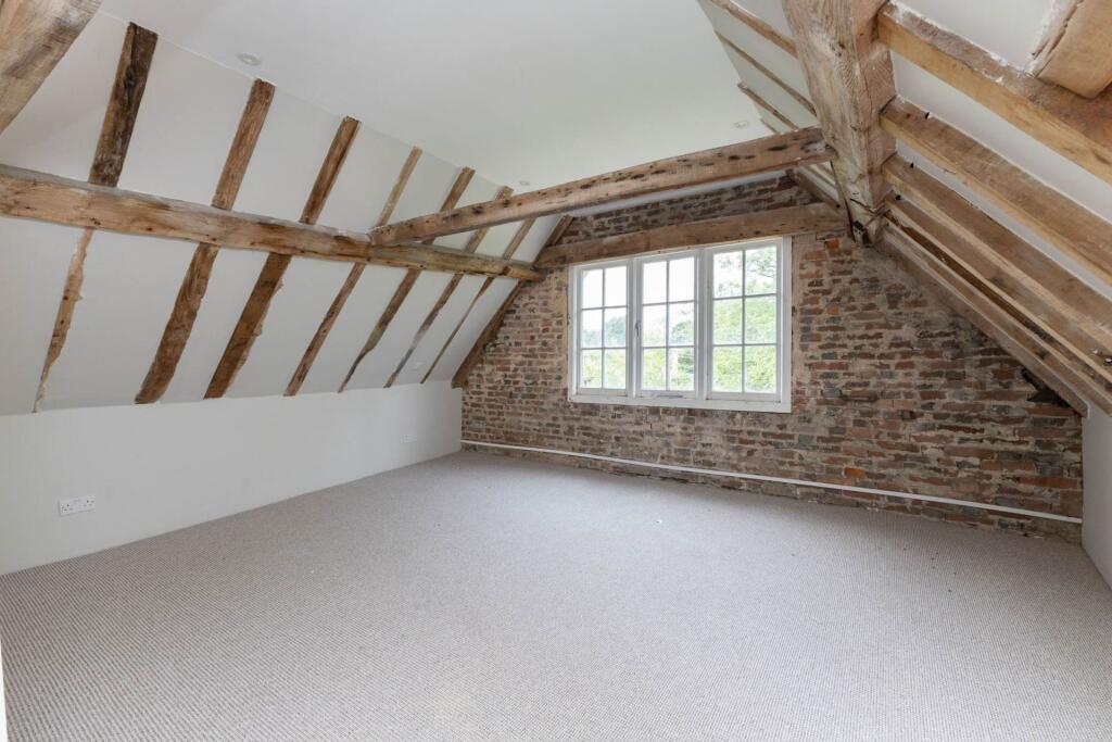 Apartment in Redhill - View 5