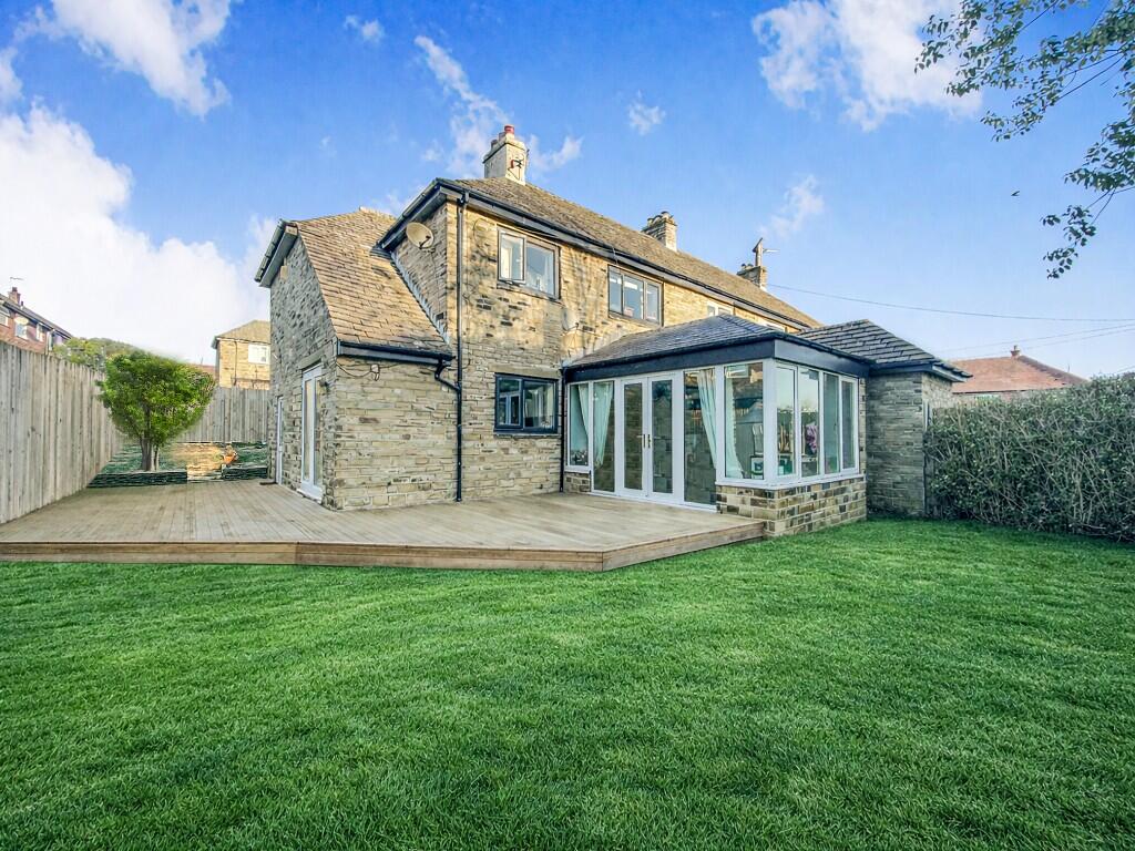 Sunny Heys West, Meltham, Holmfirth HD9 photo 2