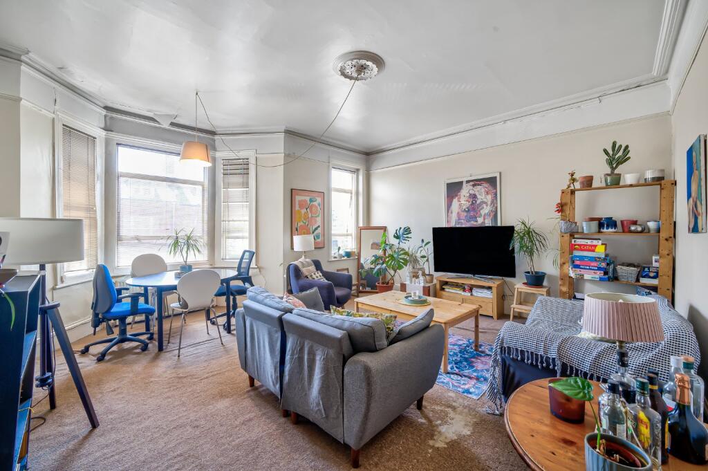 House in London - View 5
