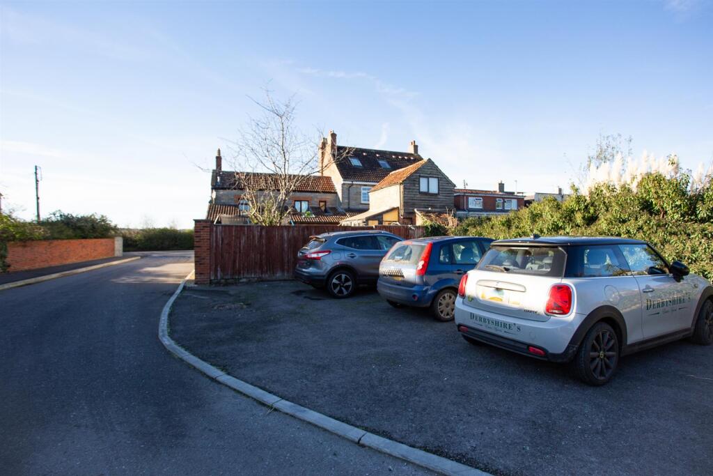 House in Taunton - View 2