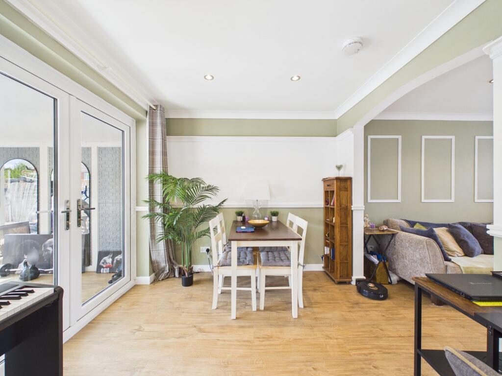 House in York - View 3