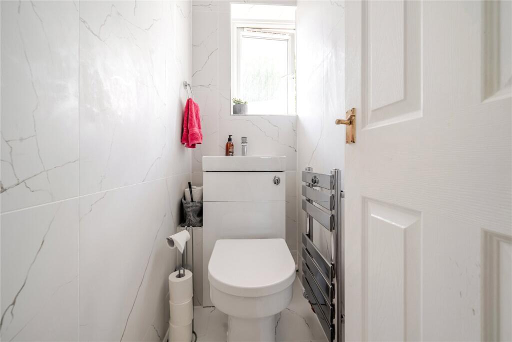 Apartment in London - More
