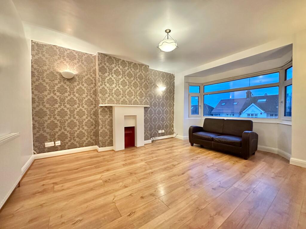 Main image of property: Nethercourt Avenue, London