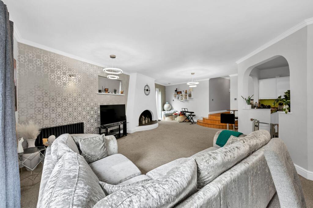 Main image of property: Oakfield Lane, Barclay Court Oakfield Lane, DA1