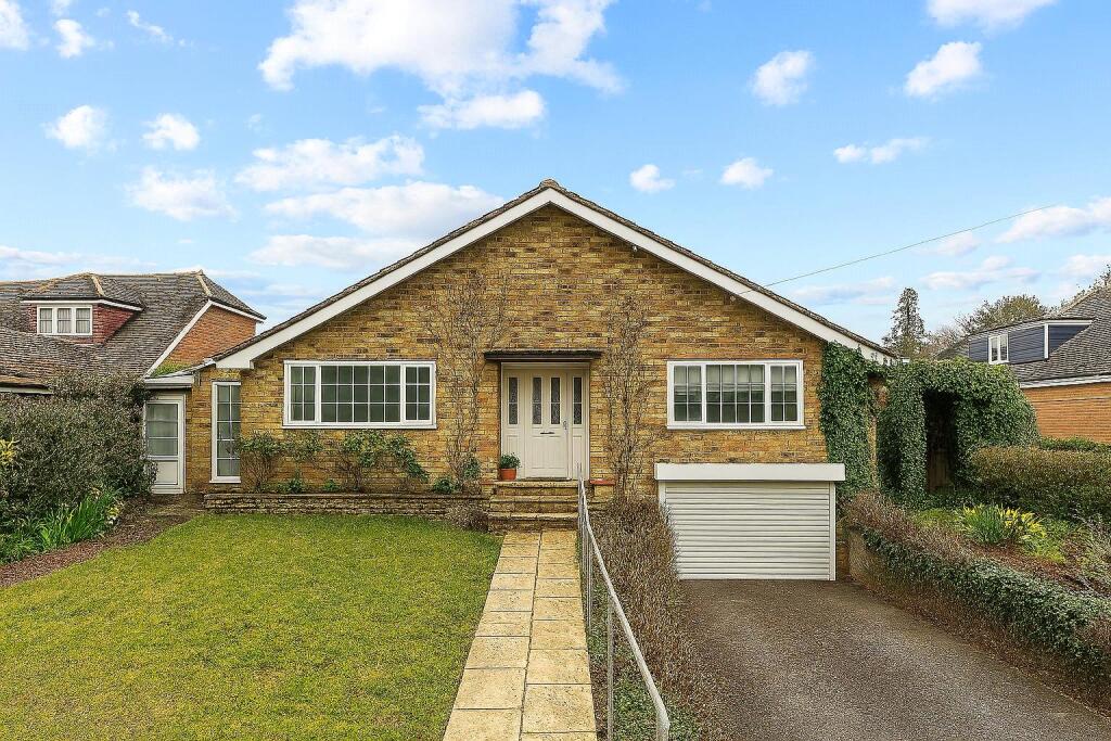 Main image of property: Singlets Lane, Flamstead, St. Albans, Hertfordshire, AL3