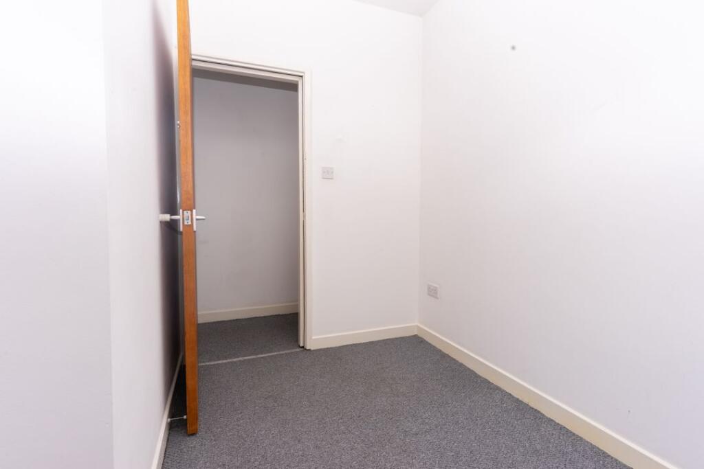 Apartment in Liverpool - More