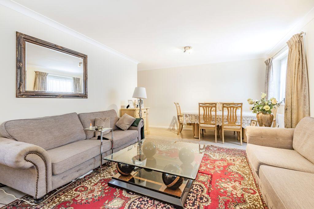 Apartment in London - View 3