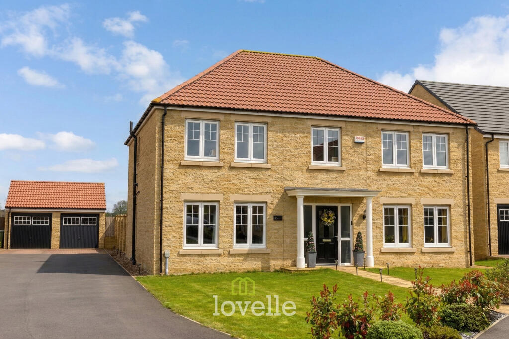 Main image of property: Albertross Drive, Humberston, DN36