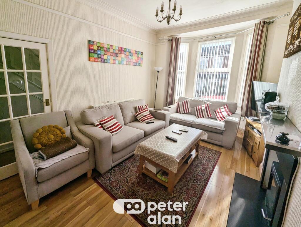 House in Newport - View 3