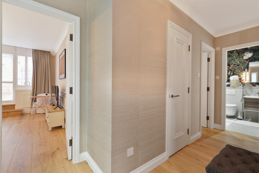 Apartment in London - More