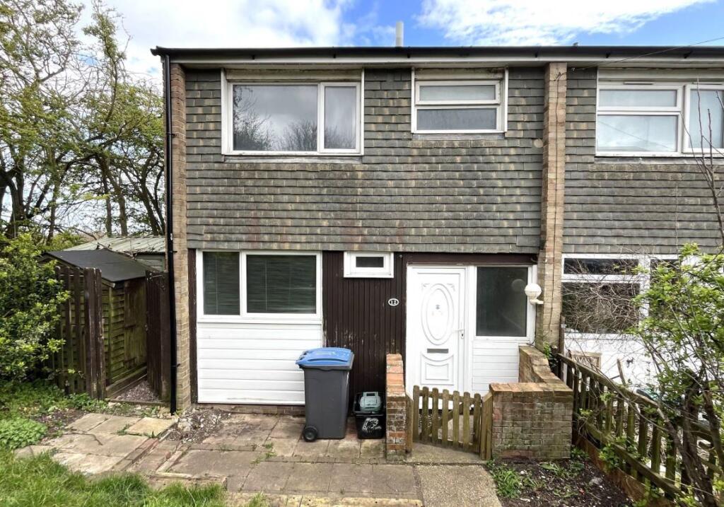 Main image of property: 12 Ash Grove, Elvington, Dover, Kent, CT15 4ED