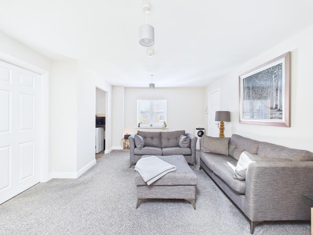 Apartment in Warrington - View 3