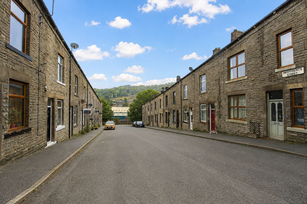 House in Oldham - View 5