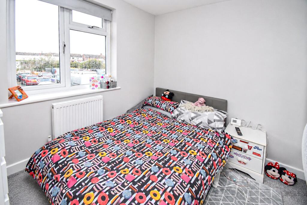 Apartment in Reading - View 4