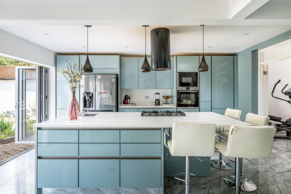Codicote Road, Welwyn, AL6 9TT - View 4