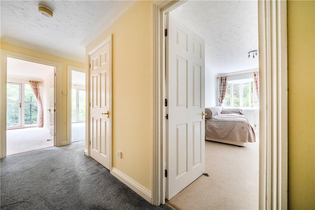 Apartment in Southampton - View 4