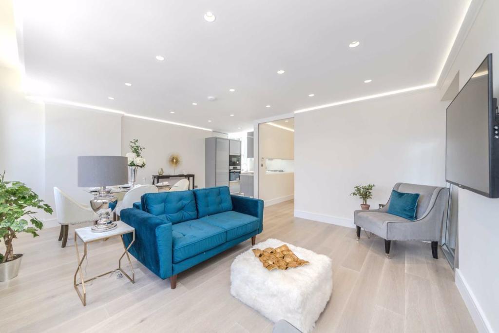 Main image of property: Randolph Avenue, London