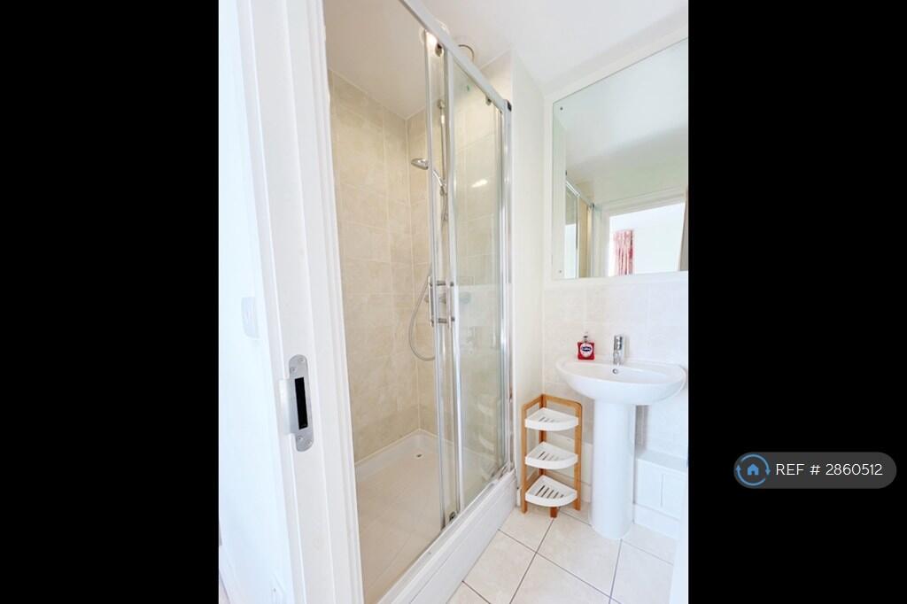 1 bedroom flat share for rent