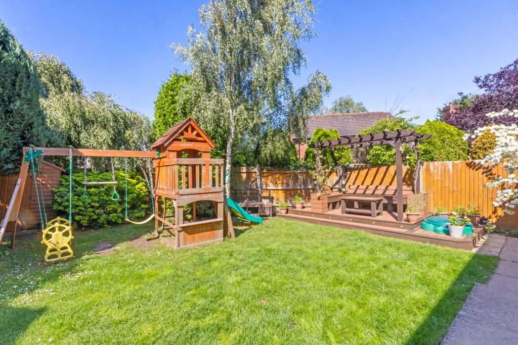 House in Kingston upon Thames - View 3