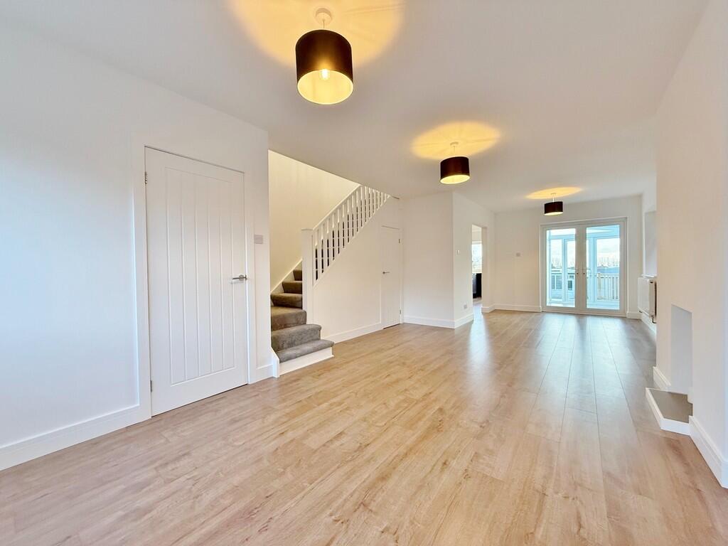 House in Portsmouth, Farlington - View 2